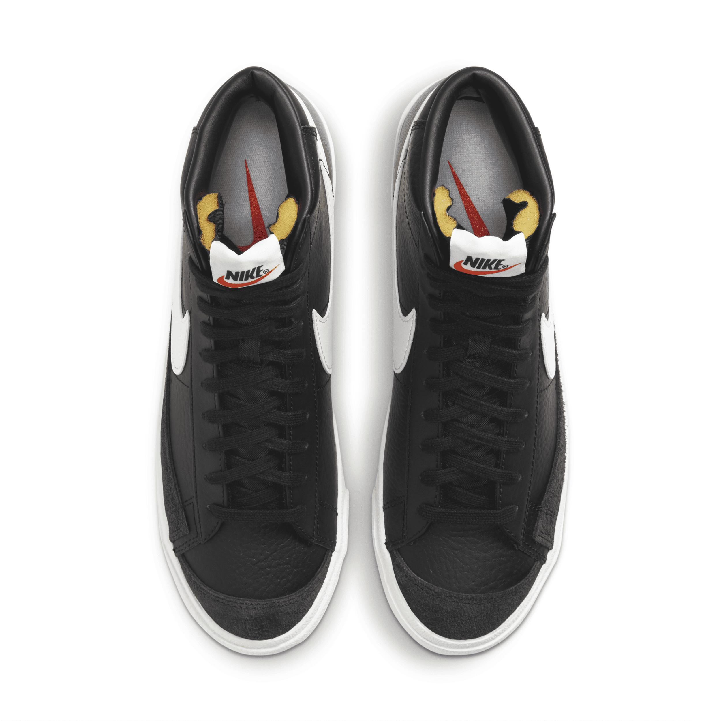 Nike Mens Nike Blazer Mid 77 - Mens Basketball Shoes Product Image