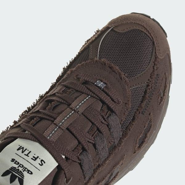 Shadowturf SFTM Shoes Product Image