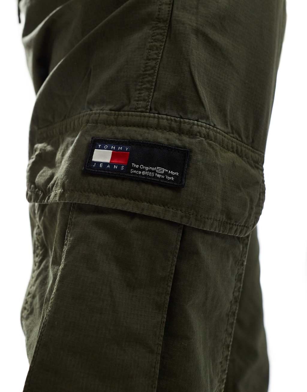 Tommy Jeans Ethan cargo pants in dark khaki Product Image