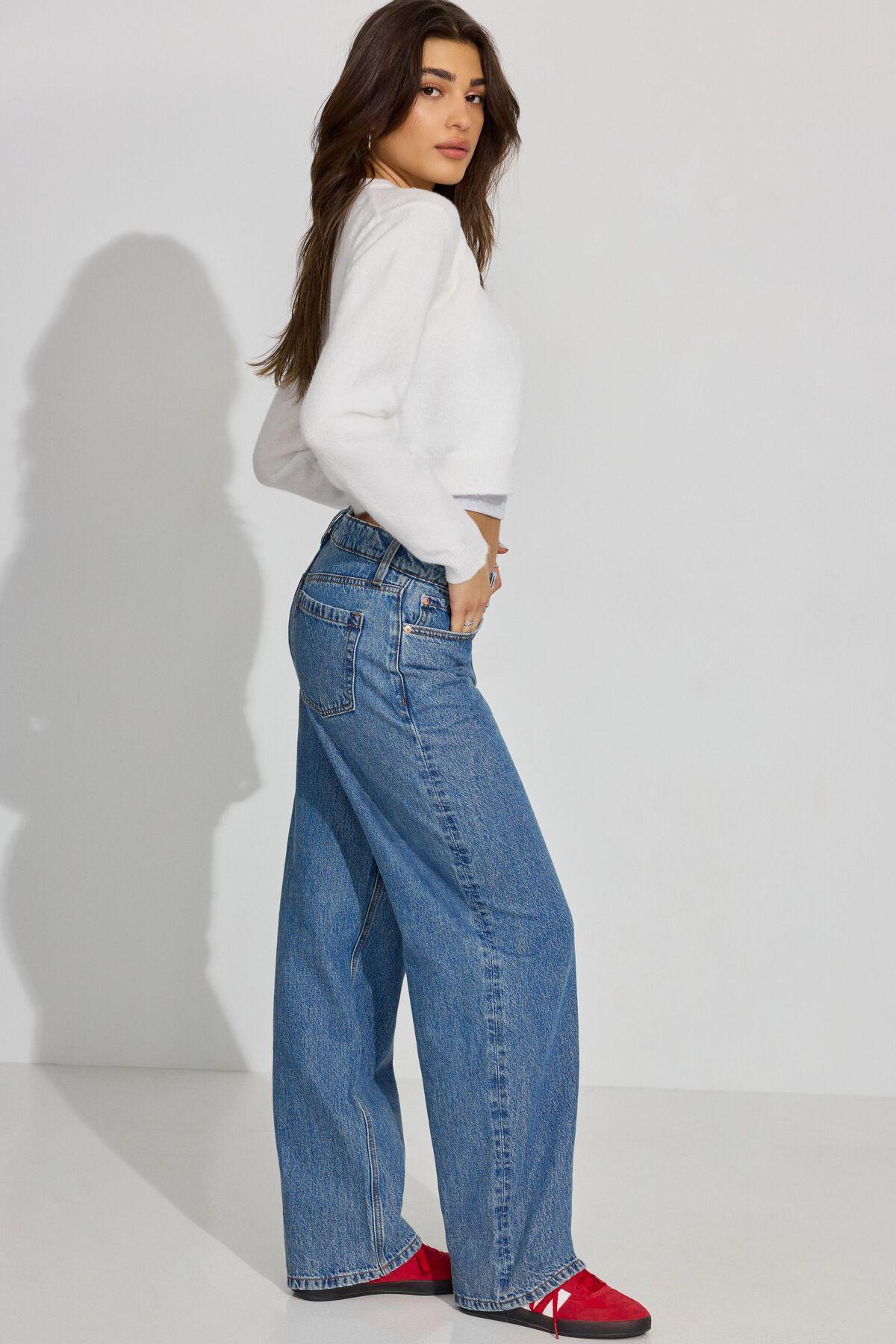 Baggy Jeans Product Image