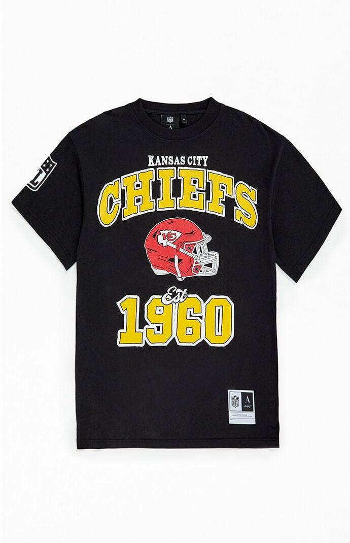 NFL x Aleali May Men's Kansas City Chiefs T-Shirt Product Image