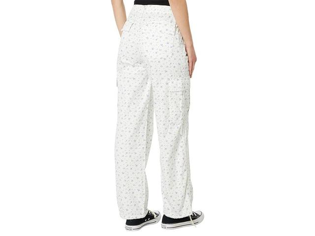 Levi's(r) Womens 94 Baggy Cargo Pants (Isabel) Women's Clothing Product Image