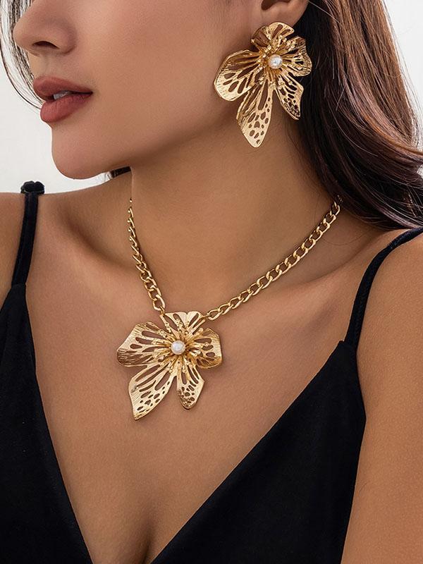 Chains Flower Shape Hollow Pleated Three Pieces Dainty Necklace + Earrings Accessories  Product Image