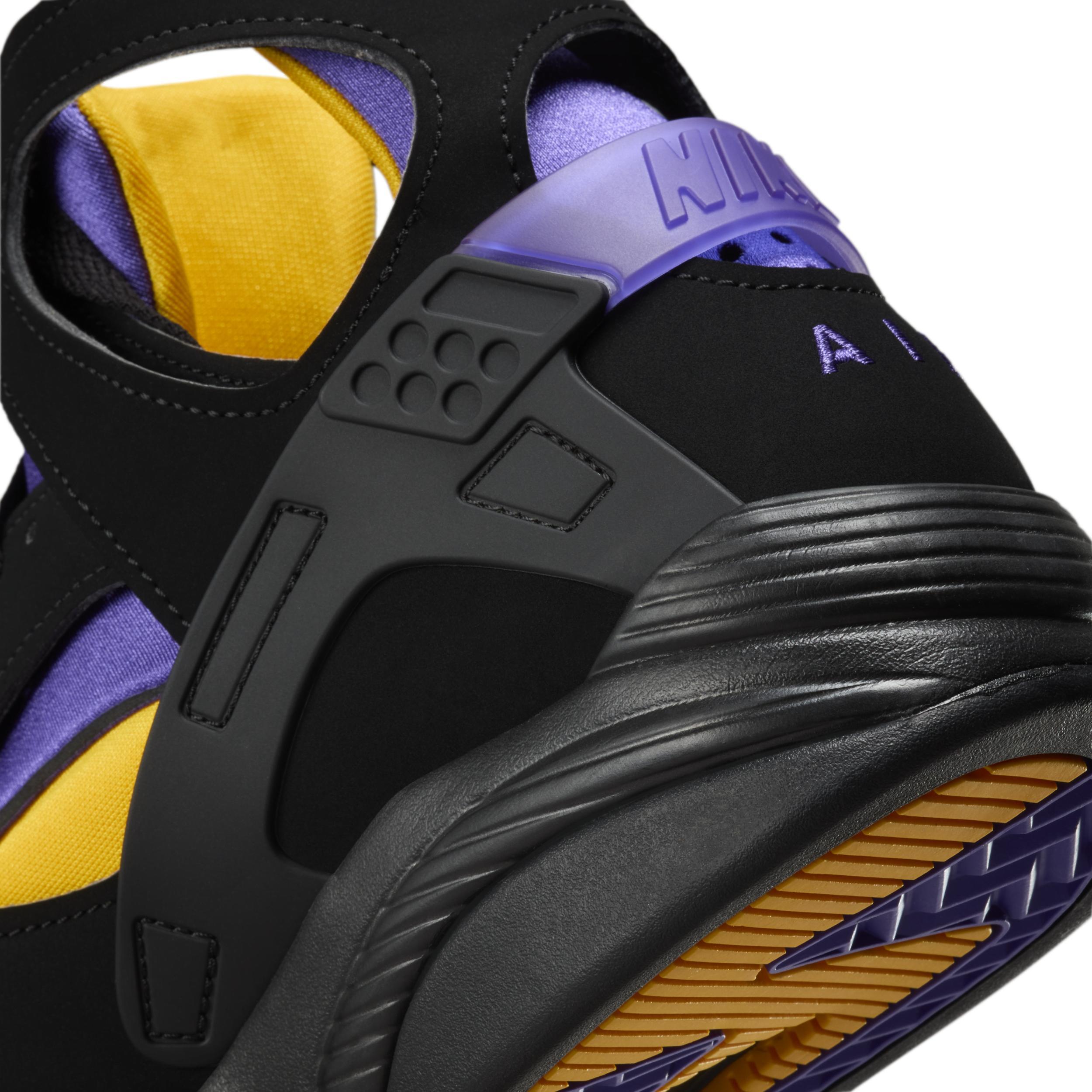 Nike Men's Air Flight Huarache Shoes Product Image