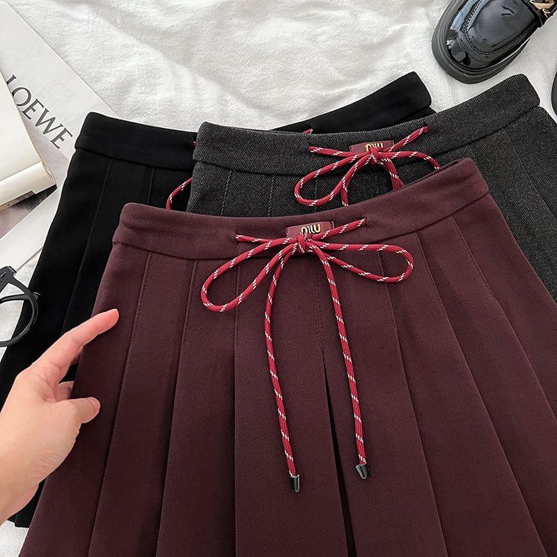 High Waist Plain Mini Pleated Skirt Product Image