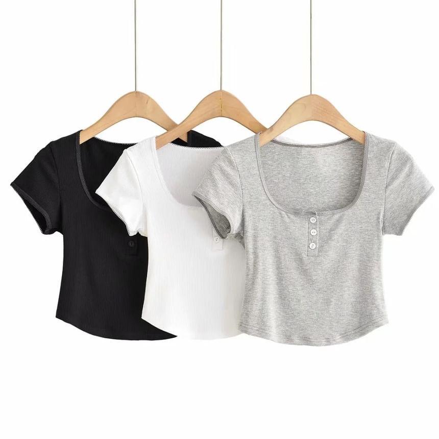 Short-Sleeve Lace Trim T-Shirt Product Image