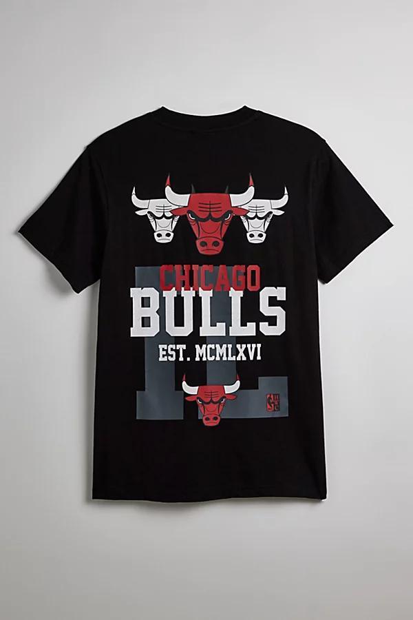 Mitchell & Ness NBA Chicago Bulls Soul Team Logo Graphic Tee Mens at Urban Outfitters Product Image