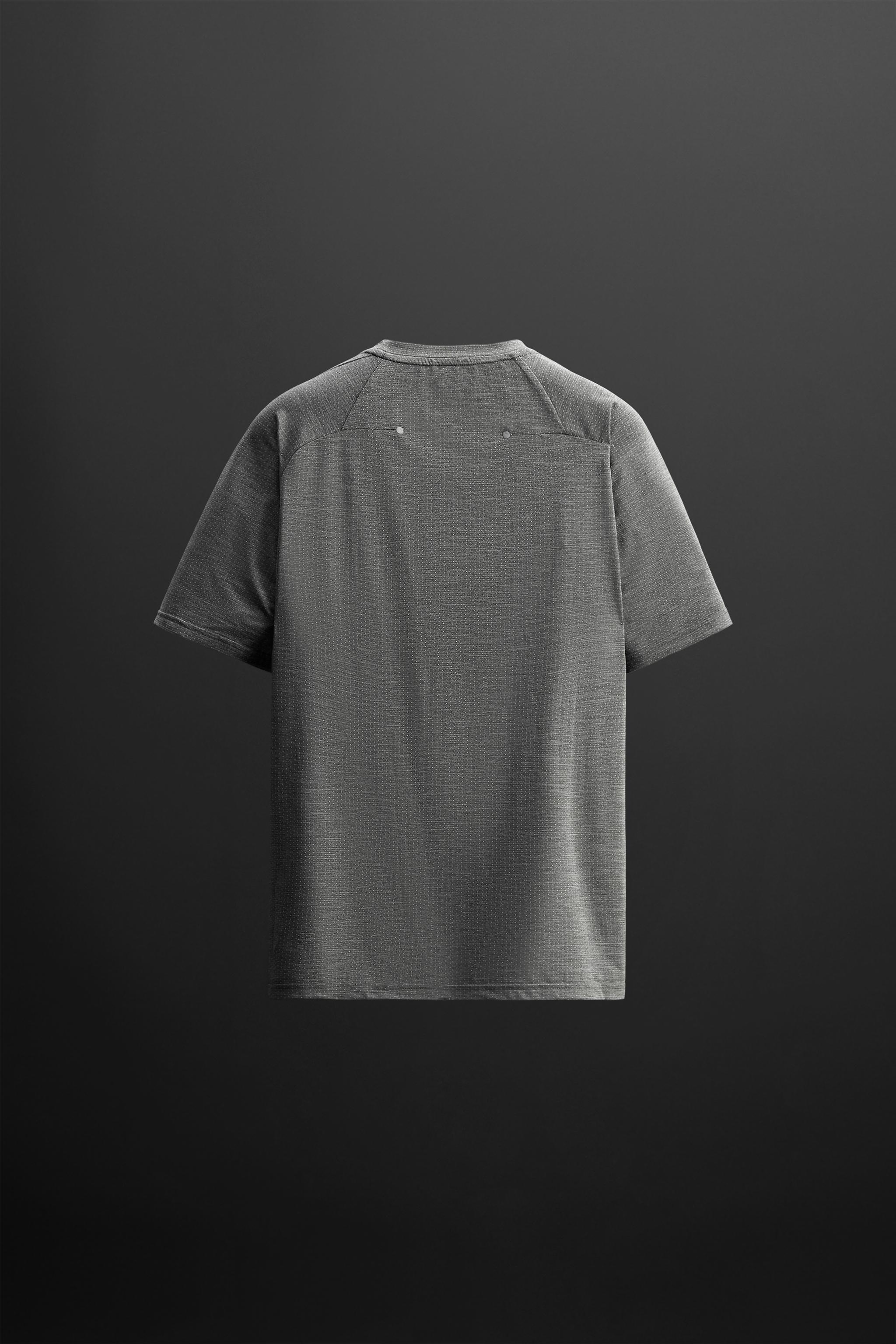 TEXTURED TRAINING SHIRT Product Image