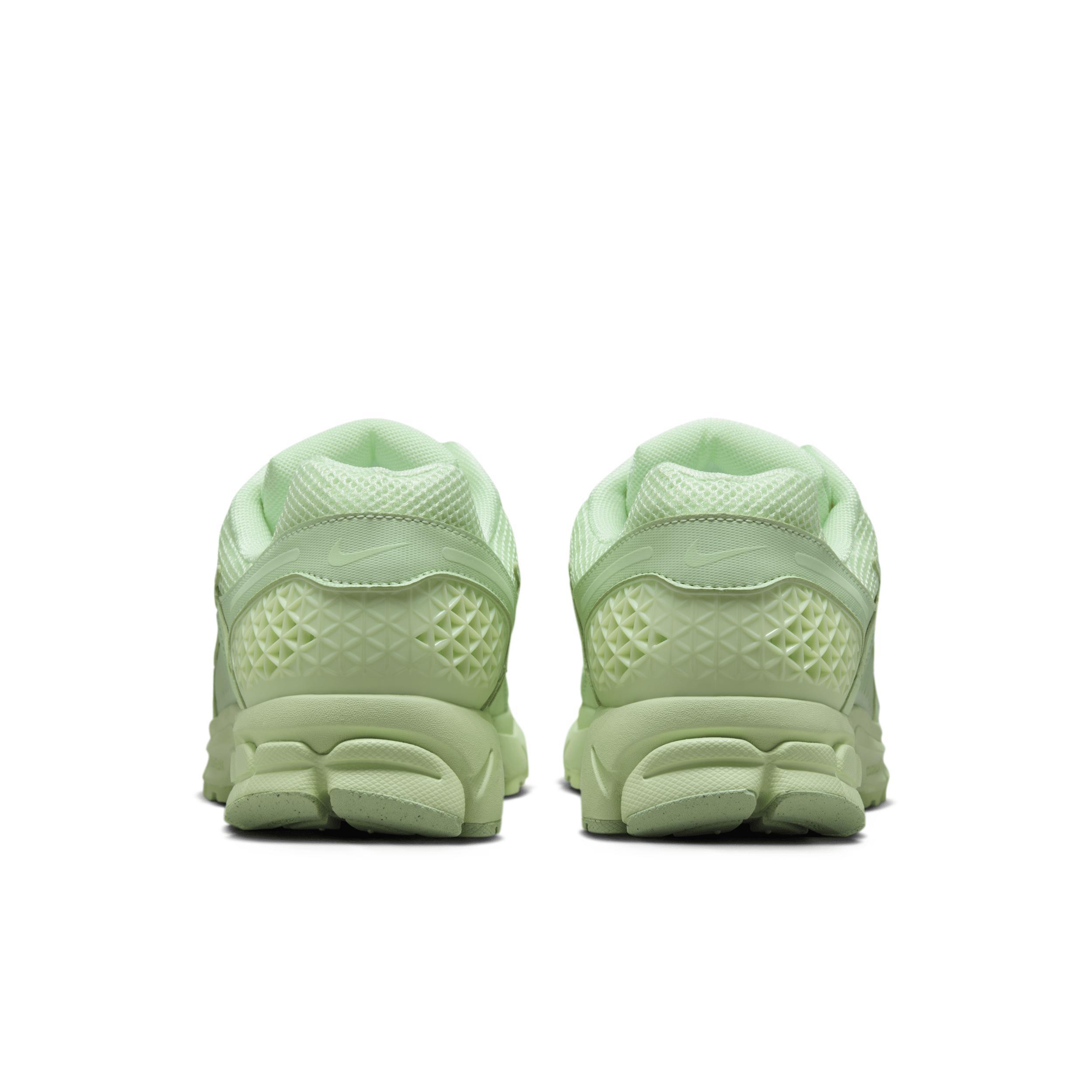 Nike Mens Nike Vomero 5 - Mens Shoes Vapor Green/Vapor Green Product Image