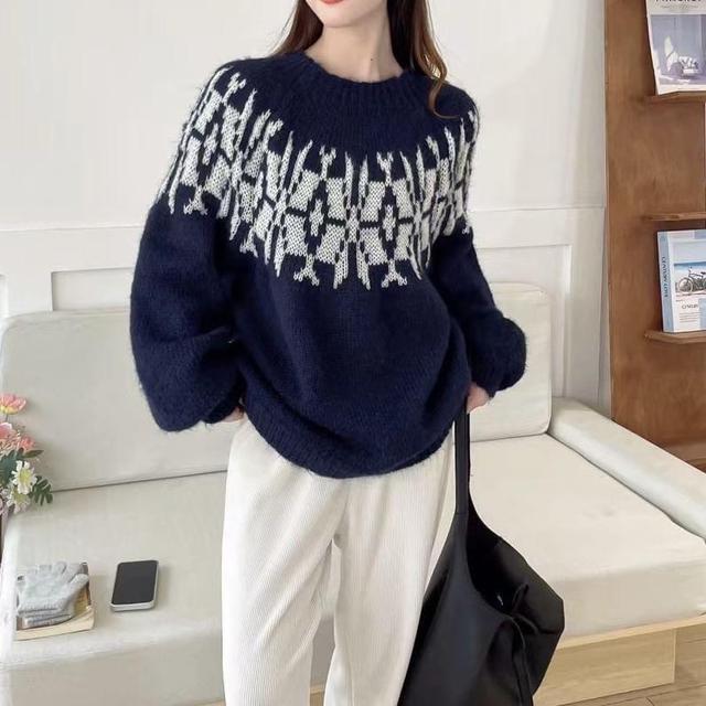 Crew Neck Patterned Sweater Product Image