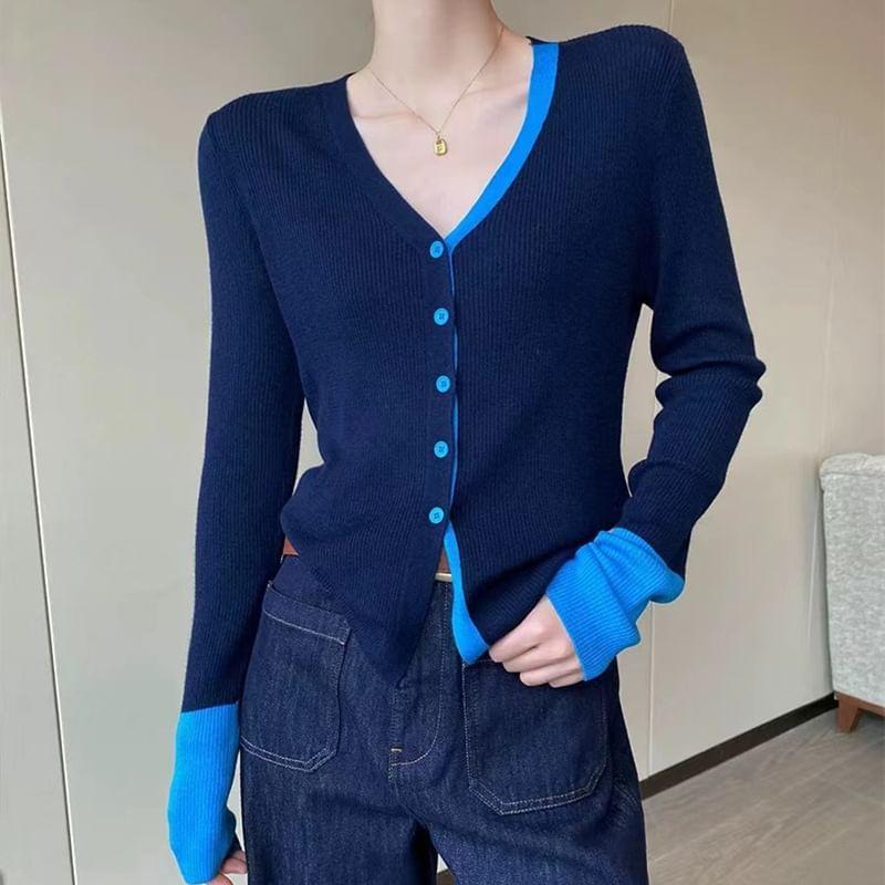 Long-Sleeve V-Neck Two Tone Button Knit Top Product Image