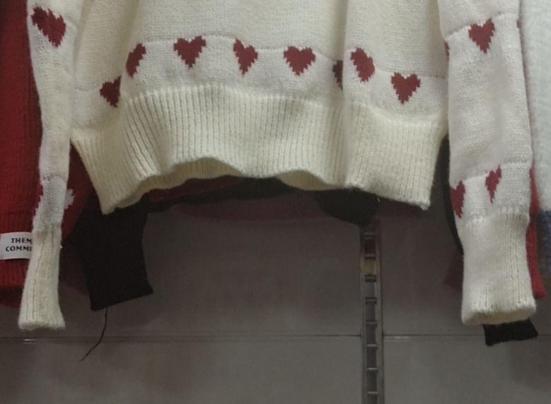 Round Neck Heart Print Sweater Product Image