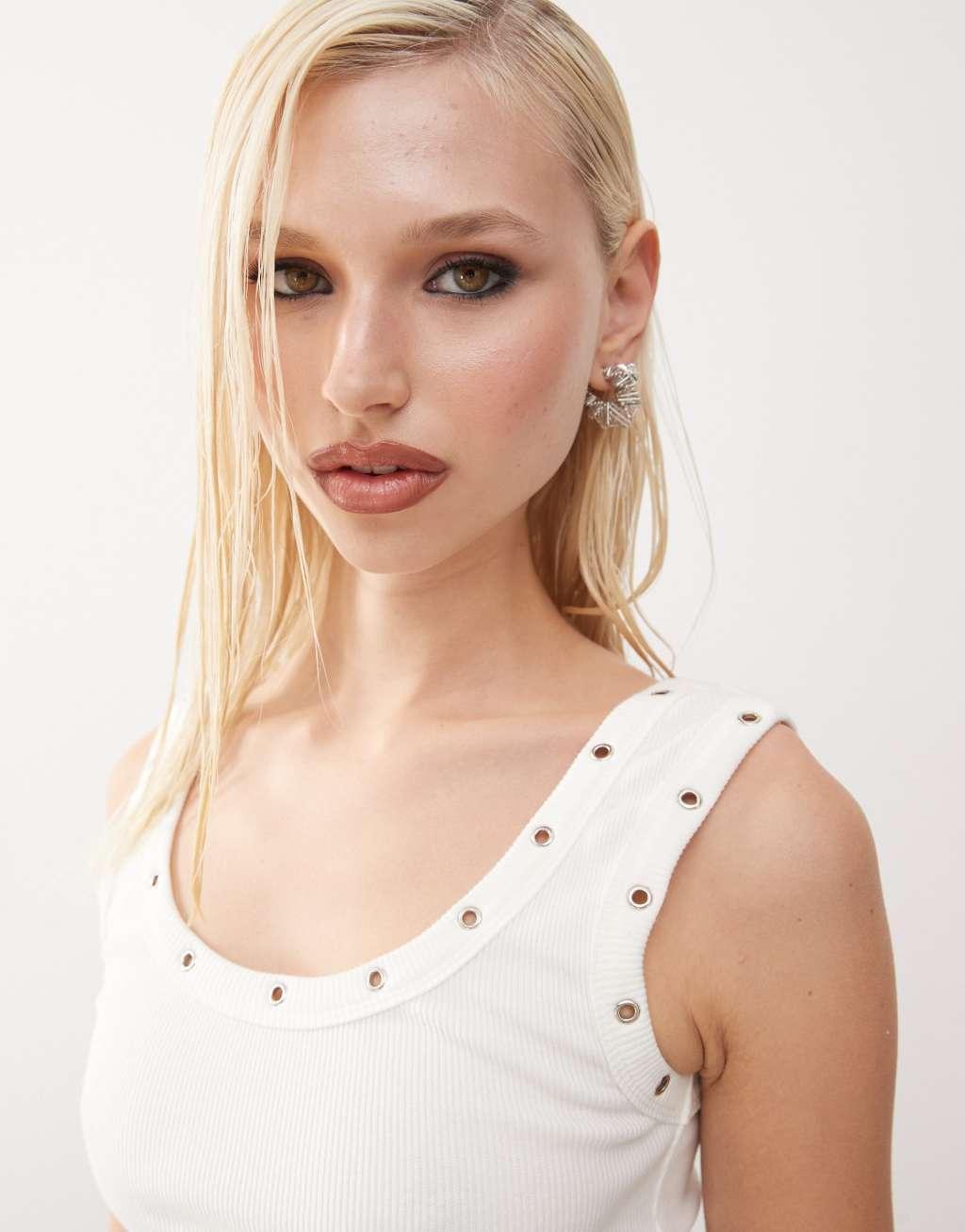 Motel dax eyelet ribbed tank top in white Product Image