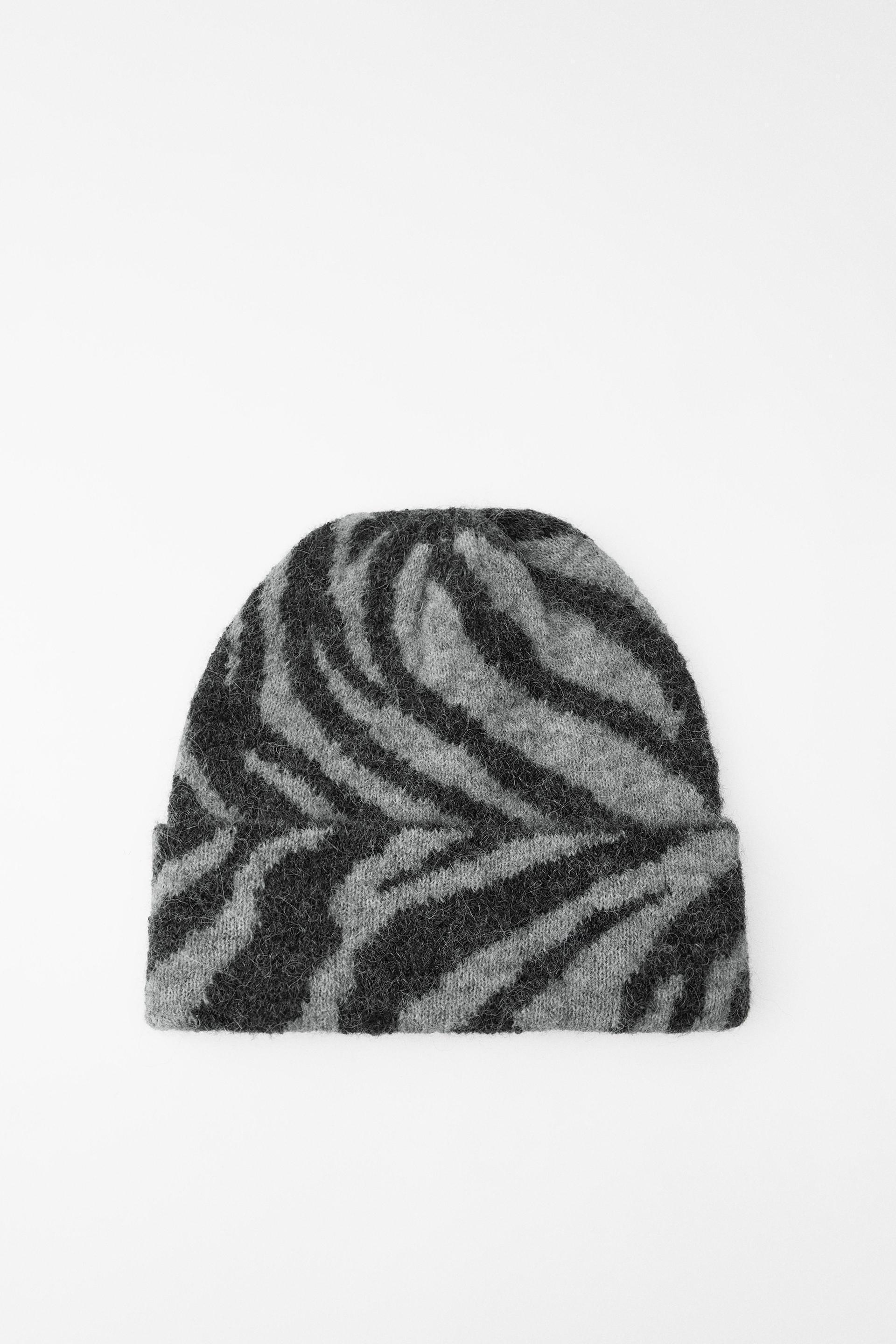 ANIMAL PRINT KNIT BEANIE Product Image