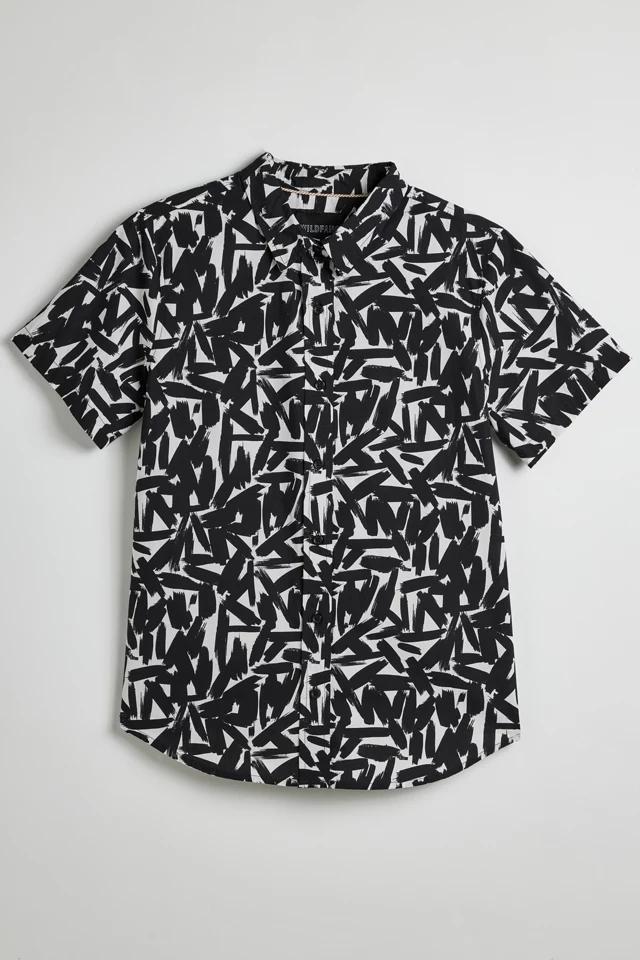 WILDFANG The Essential Short Sleeve Button-Up Shirt Product Image