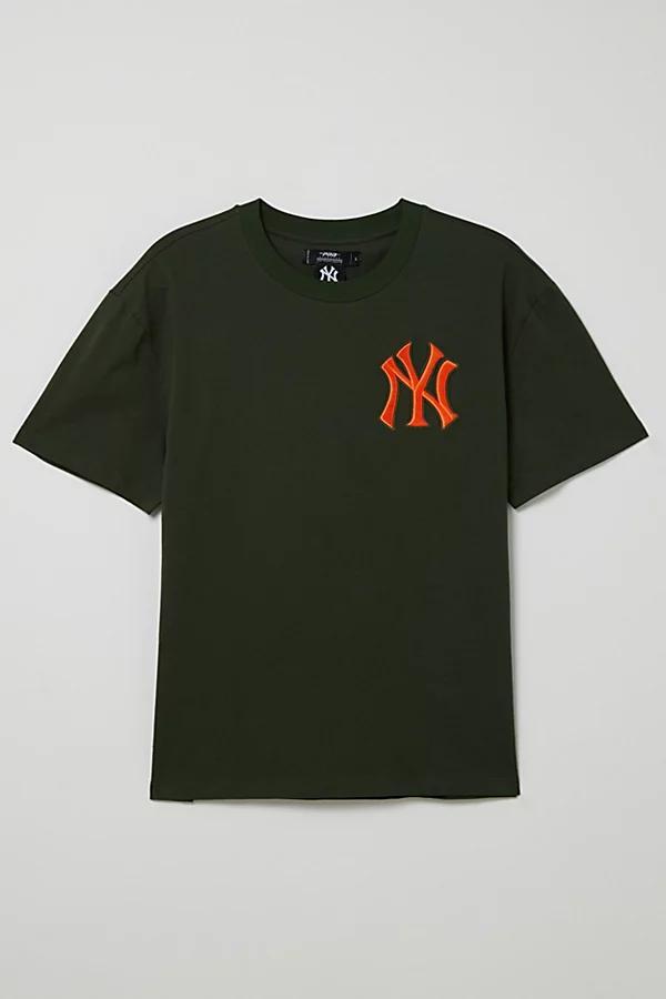 Pro Standard New York Yankees MLB Essential Logo Tee Product Image