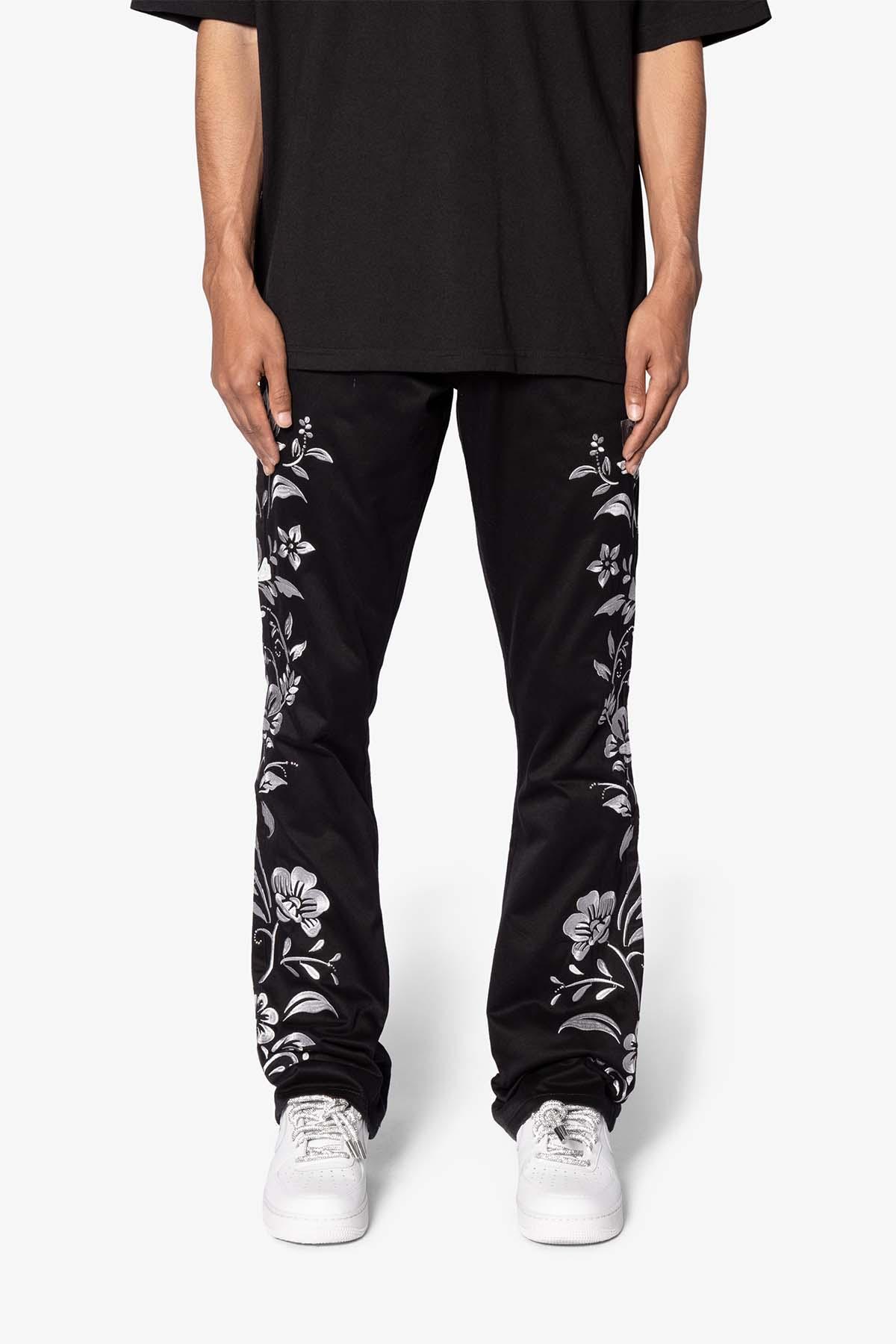 B690 Floral Embroidery Flare Denim - Black Product Image