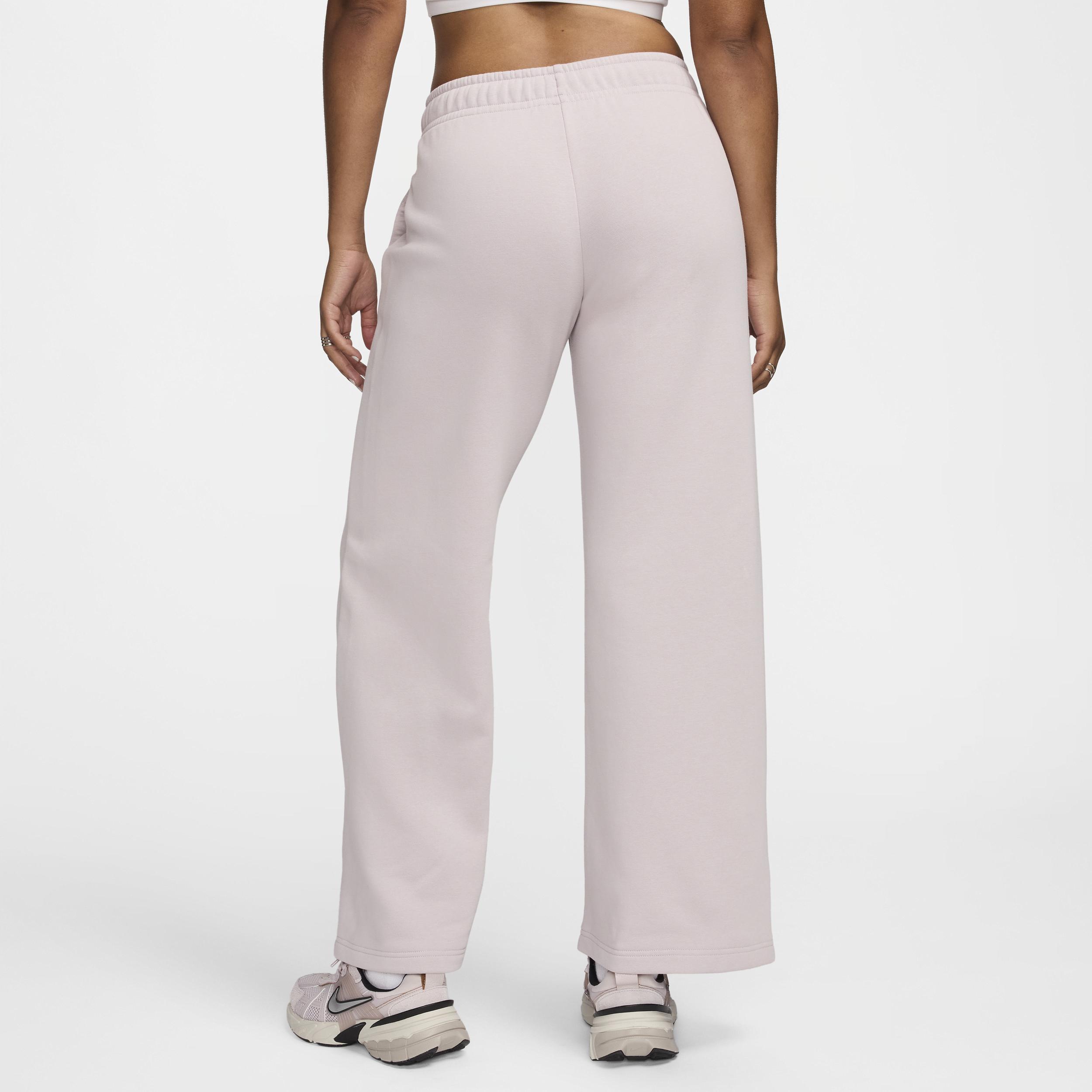 Women's Nike Sportswear Club Fleece Mid-Rise Wide-Leg Sweatpants Product Image