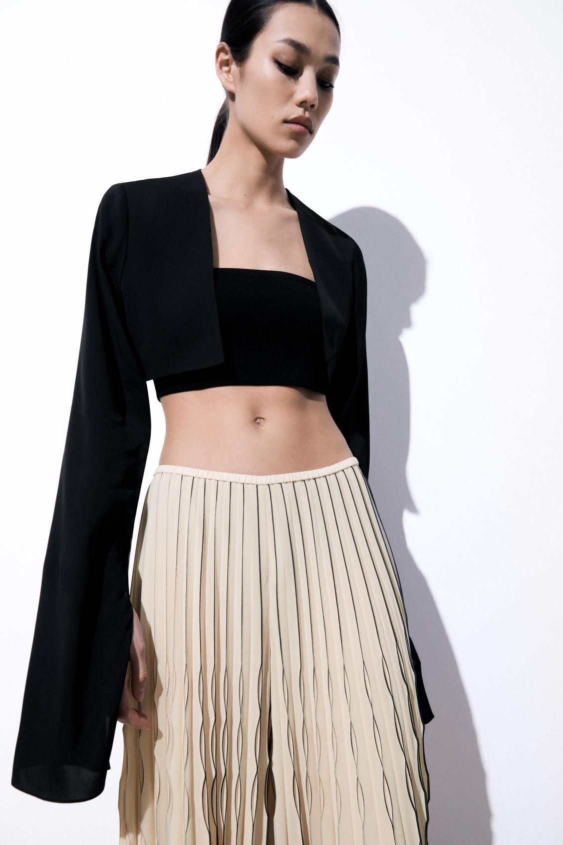 THE CROPPED BOLERO JACKET Product Image