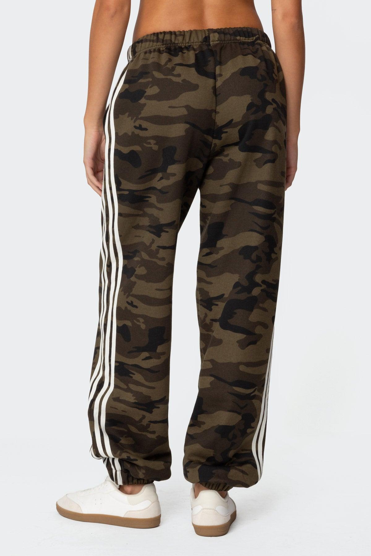 Camo Contast Striped Sweatpants Product Image