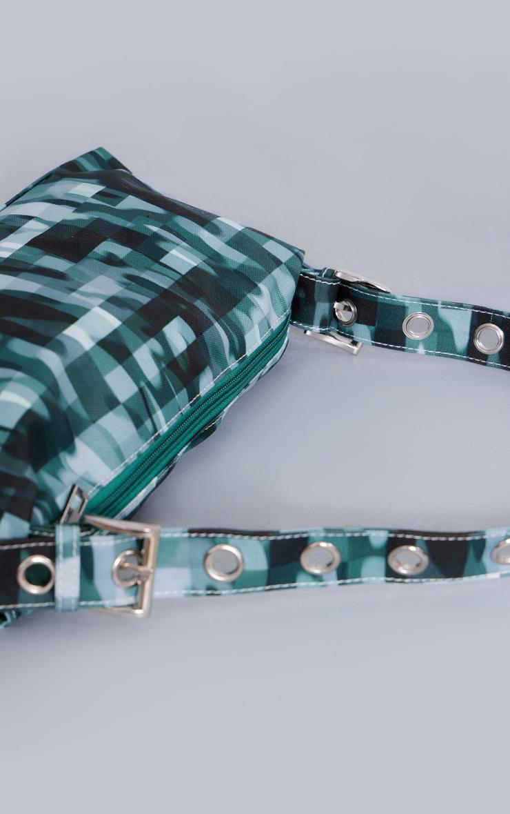 Green Blurred Camo Print Pocket Eyelet Strap Shoulder Bag Product Image