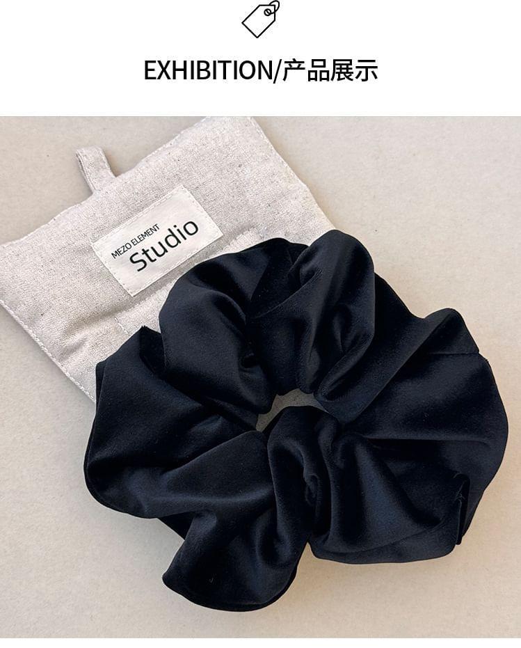 Plain Velvet Scrunchie Product Image