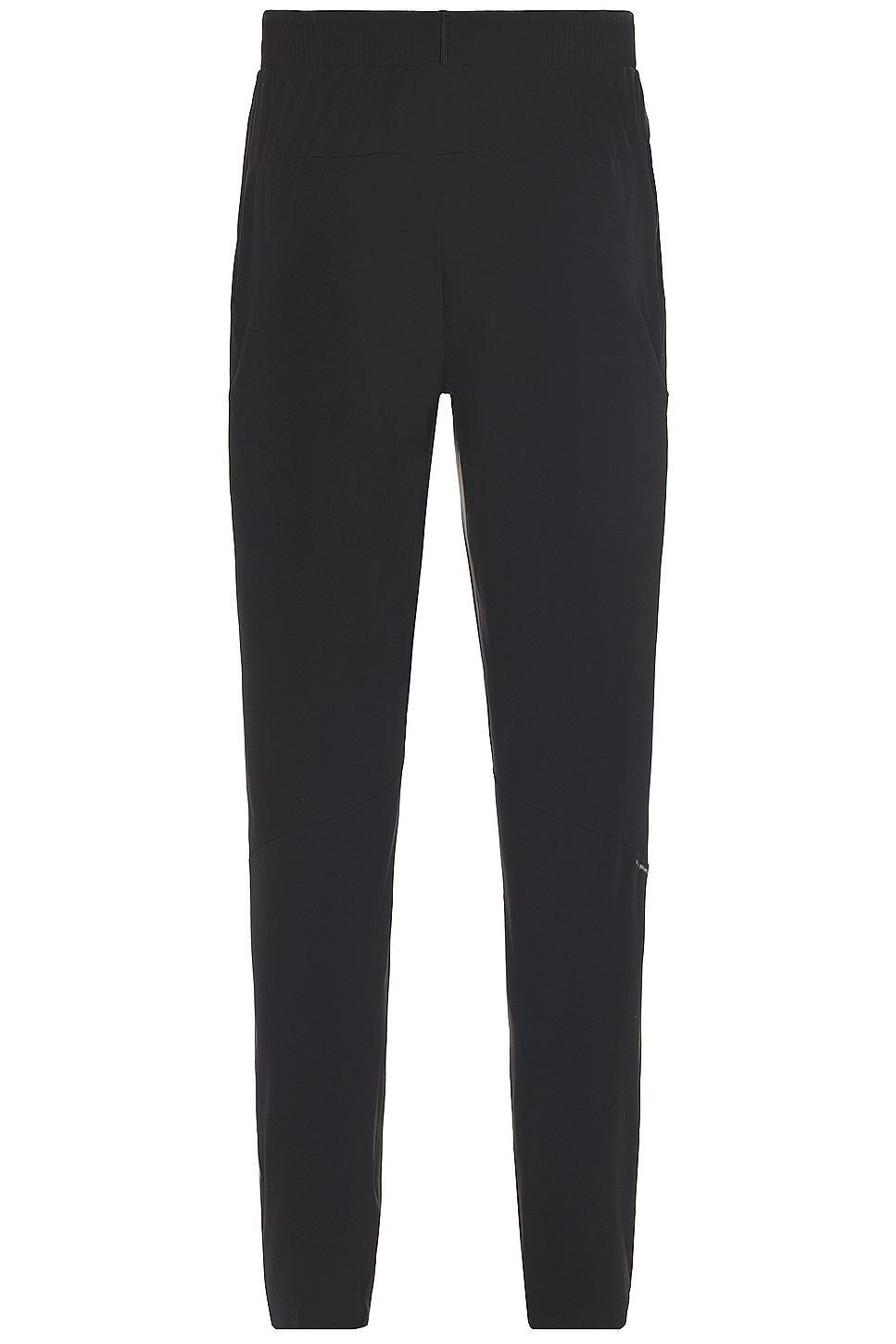 On Movement Pants Product Image