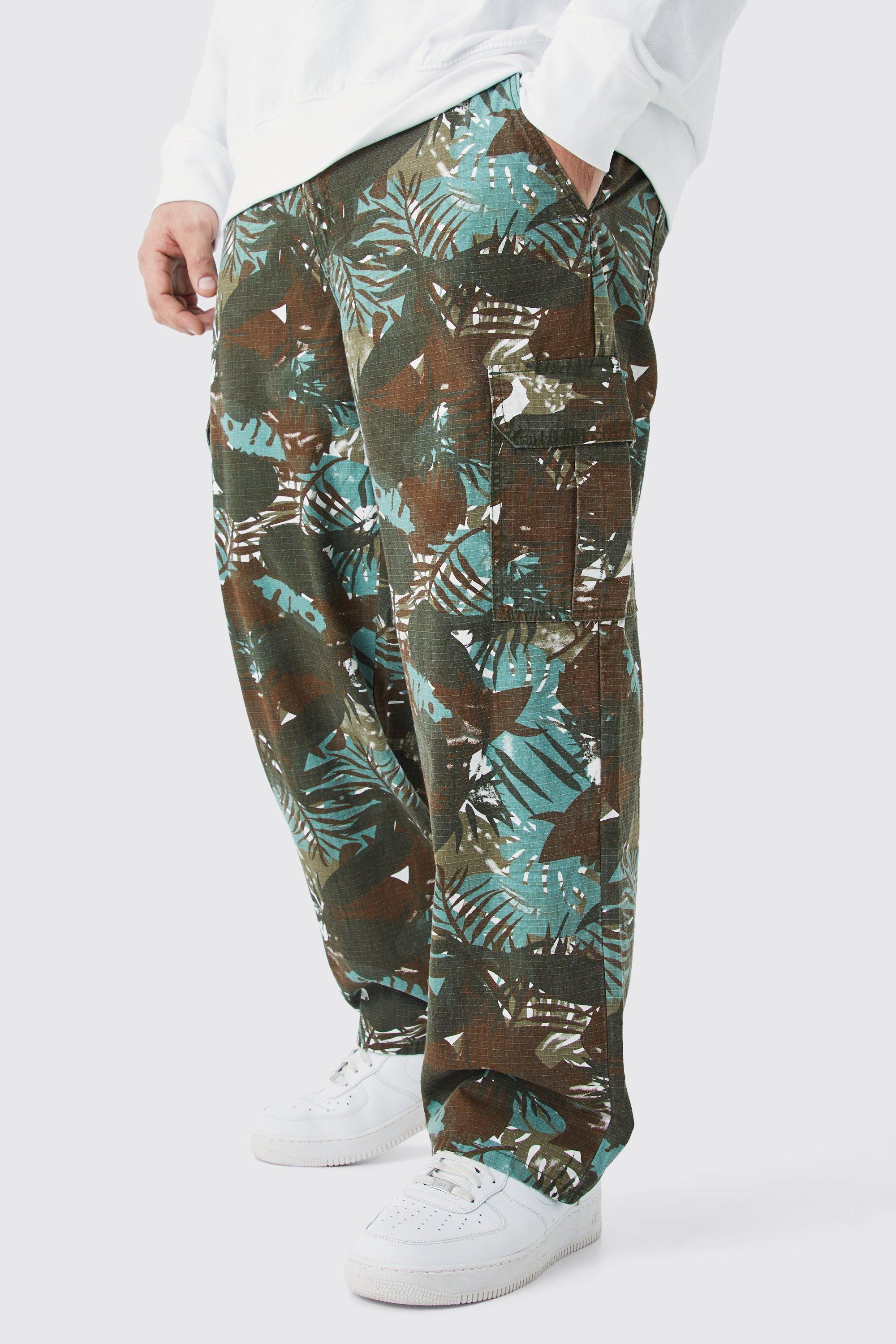 Plus Fixed Waist Relaxed Twill Camo Cargo Pants | boohooMAN USA Product Image