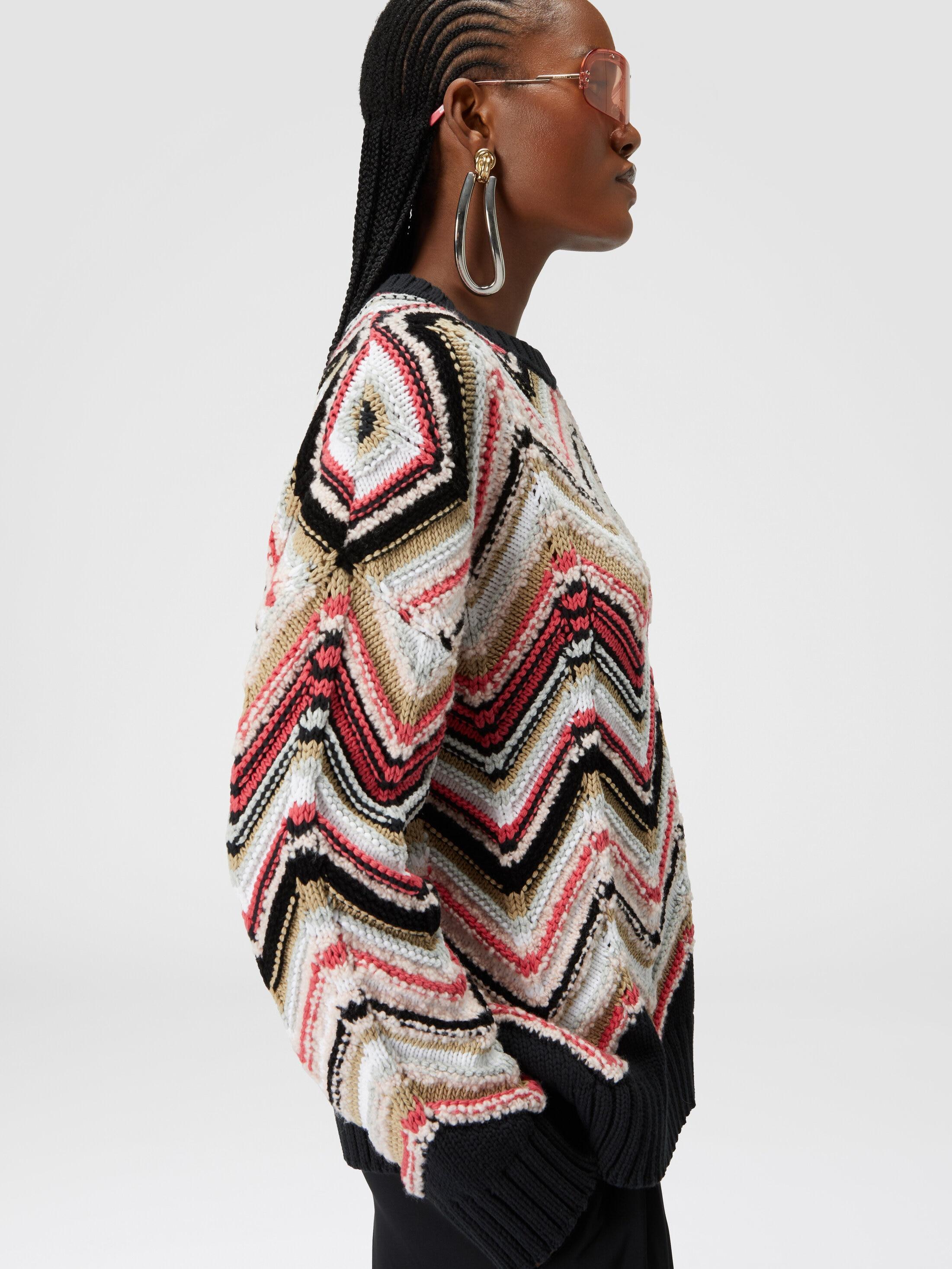 Crewneck pullover in zigzag wool blend Product Image