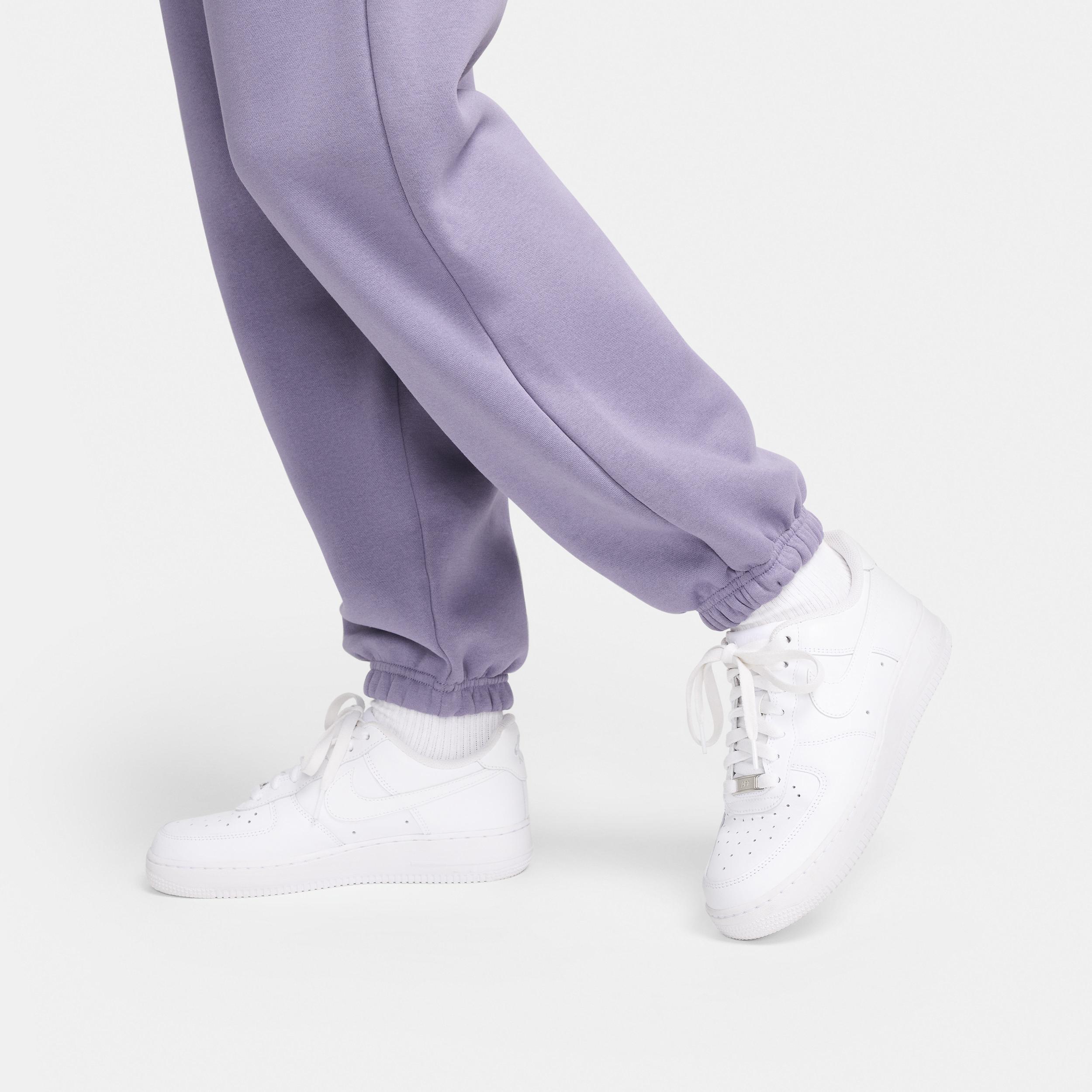 Women's Nike Sportswear Phoenix Fleece High-Waisted Oversized Sweatpants Product Image