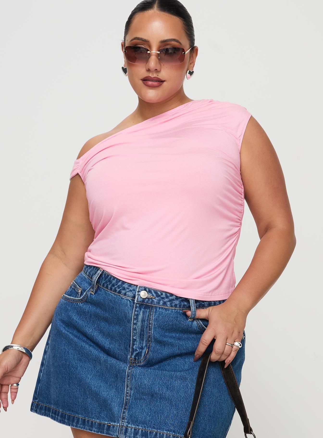 Beller Top Pink Curve Product Image