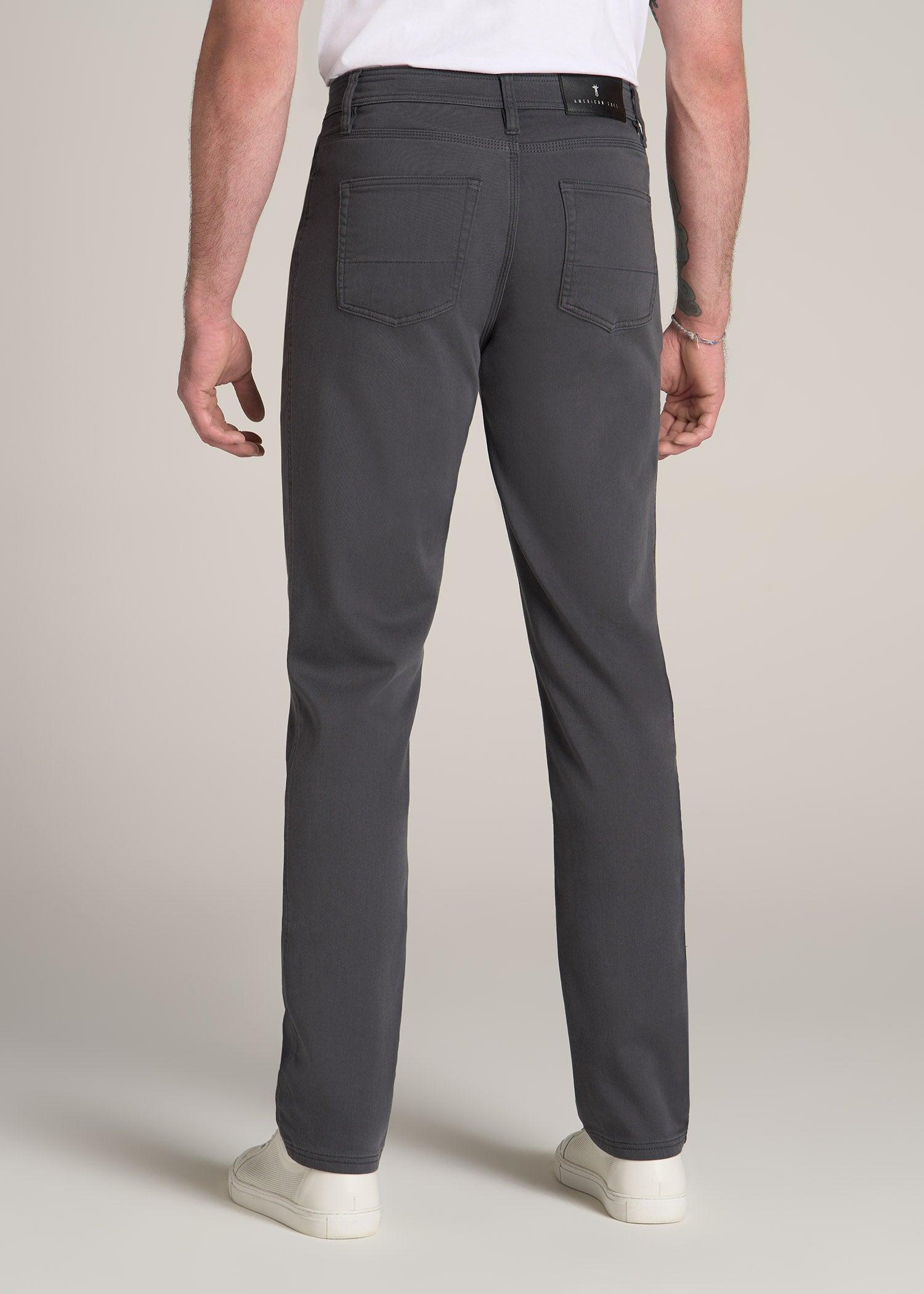 Everyday Comfort 5-Pocket TAPERED-FIT Pant for Tall Men in Iron Grey Male Product Image