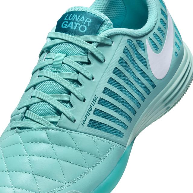 Nike Men's Lunargato II Indoor/Court Low-Top Soccer Shoes Product Image