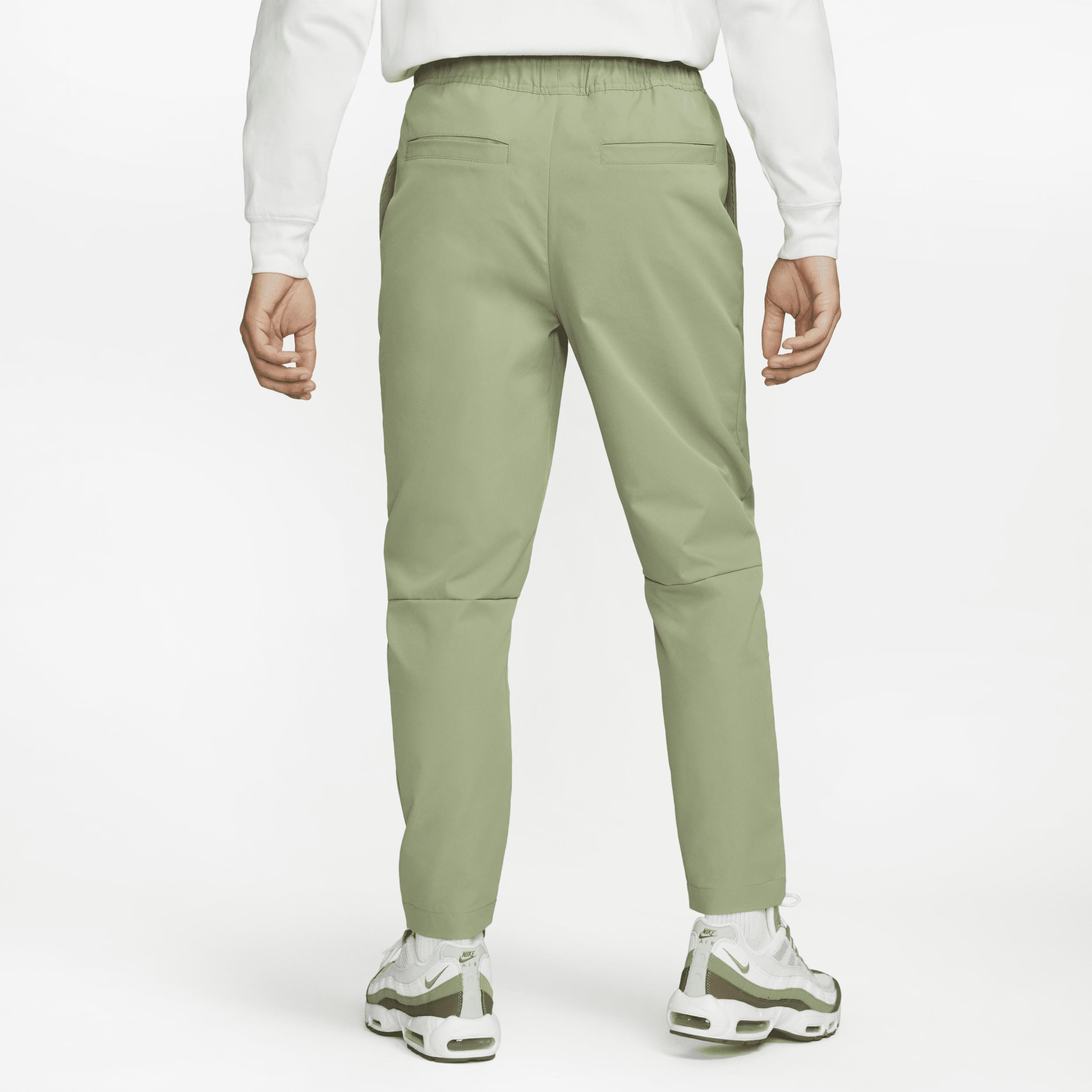 Nike Club Men's Woven Tapered Leg Pants Product Image