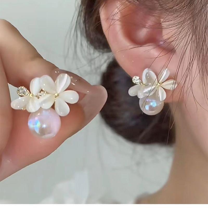 Floral Gemstone Rhinestone Ear Stud Product Image