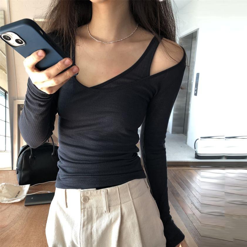 Long Sleeve Mock Two Piece Plain Slim-Fit Crop Top Product Image