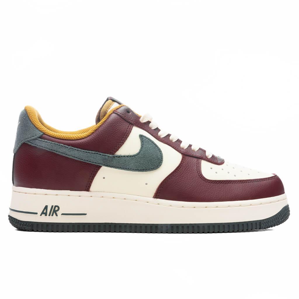 Air Force 1 '07 Lv8 - Coconut Milk/Vintage Green/Dark Team Red Male Product Image