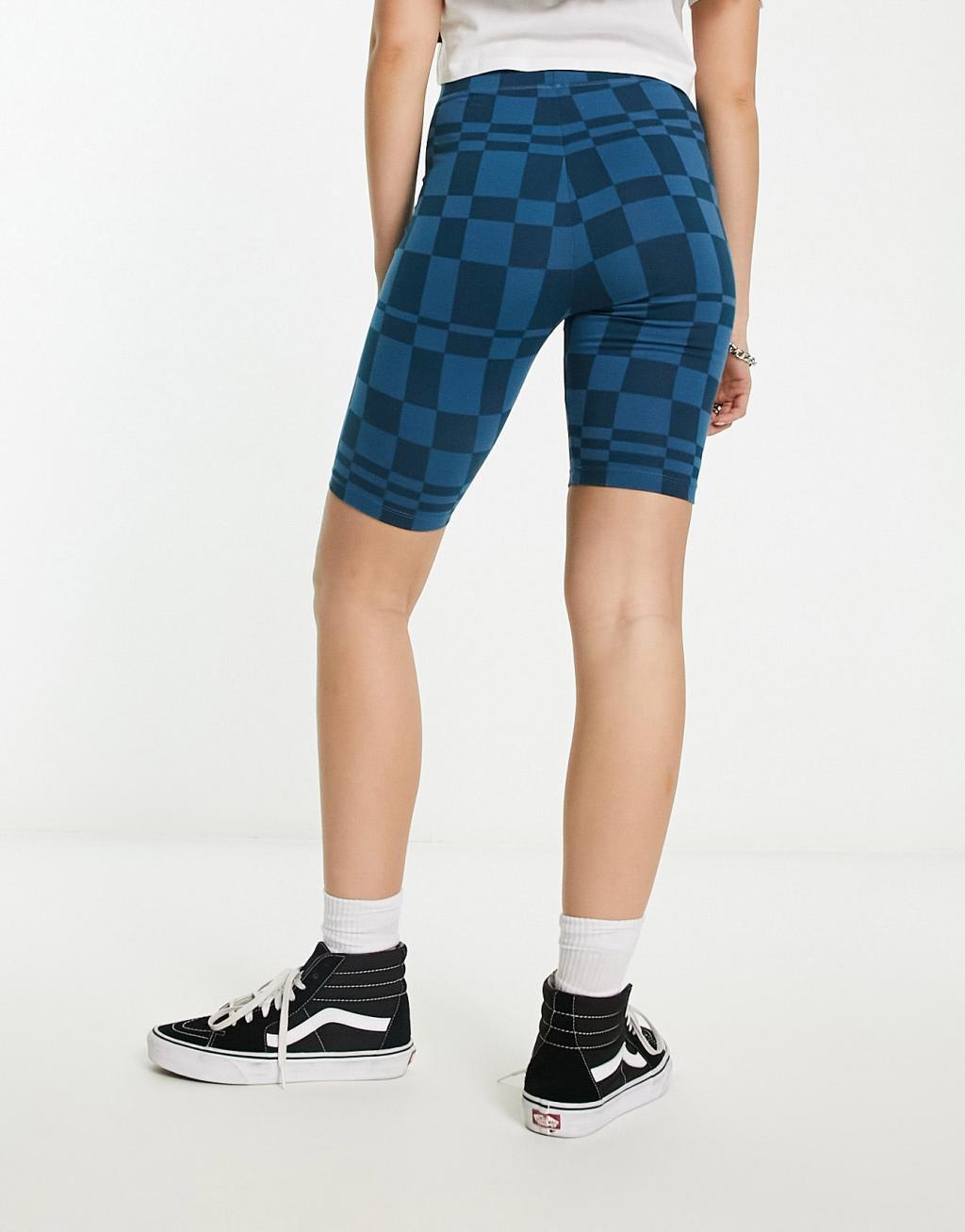 Vans flying v legging shorts in blue Product Image