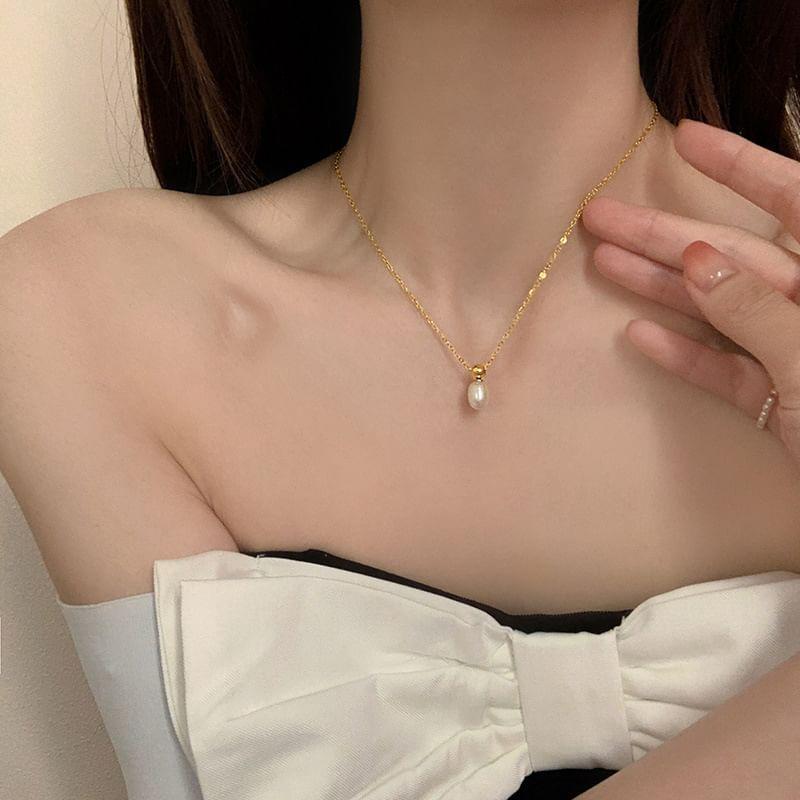 Faux Pearl Pendant Stainless Steel Necklace Product Image