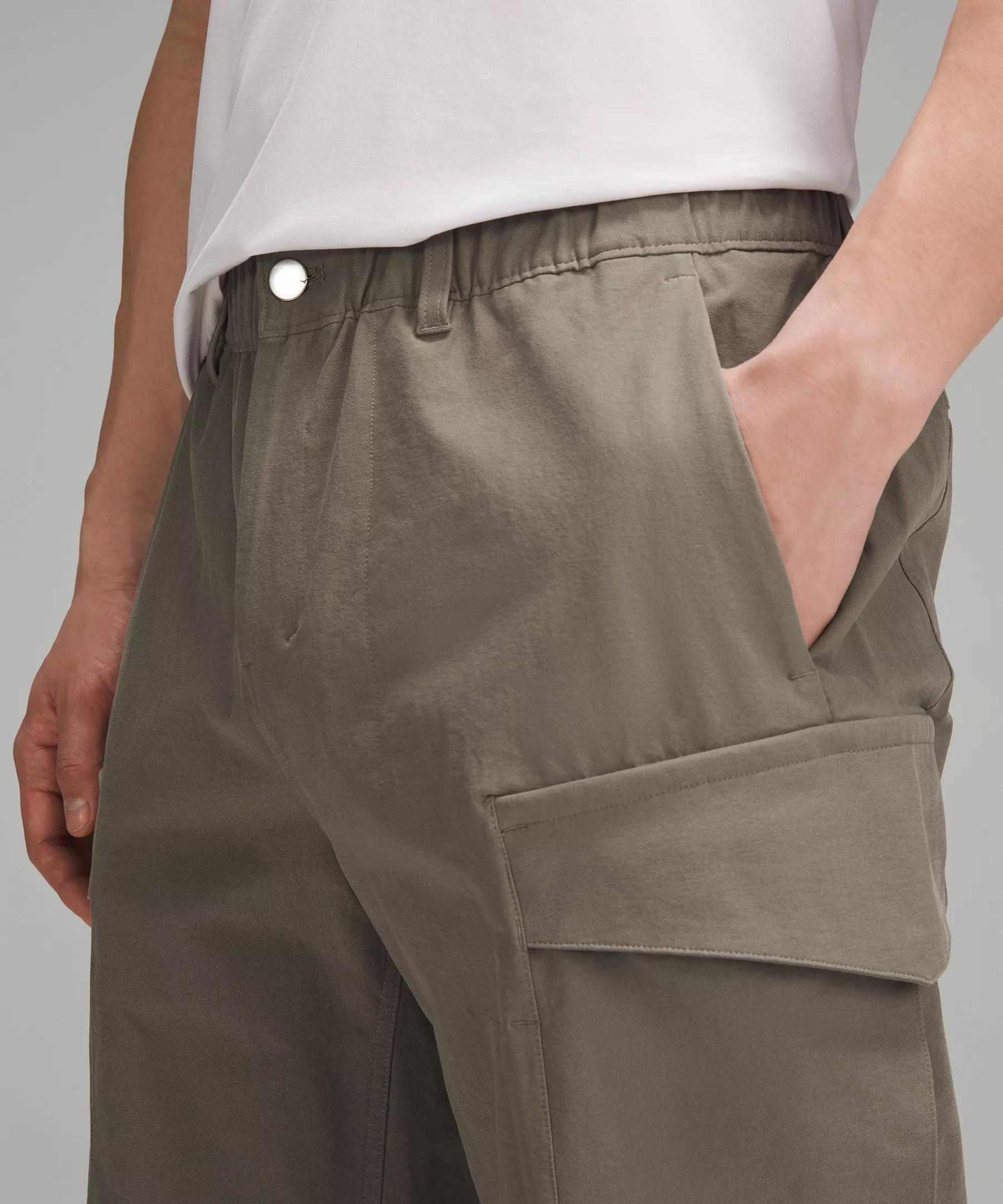 Stretch Cotton VersaTwill Relaxed-Fit Cargo Pant Product Image