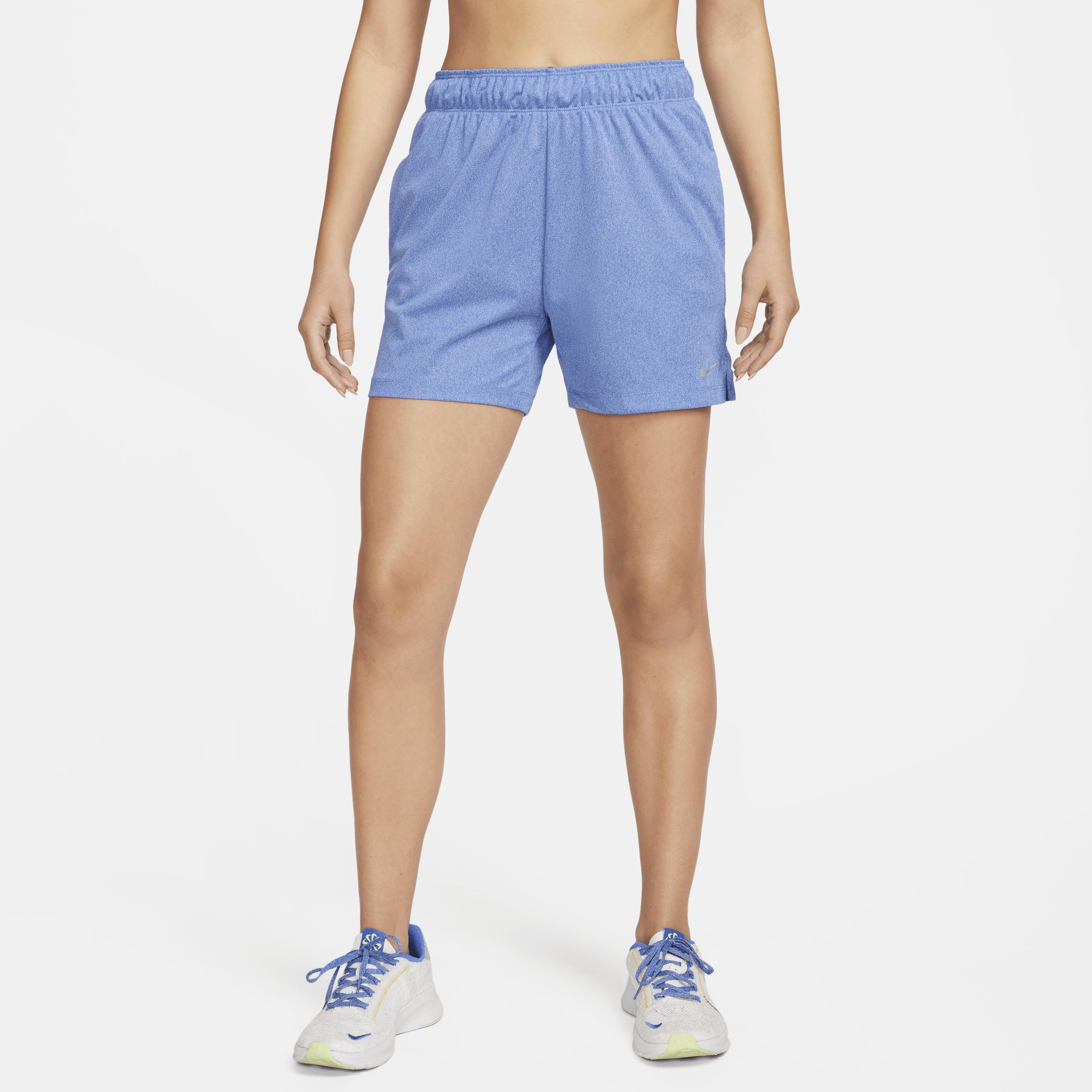 Nike Women's Attack Dri-FIT Fitness Mid-Rise 5" Unlined Shorts Product Image