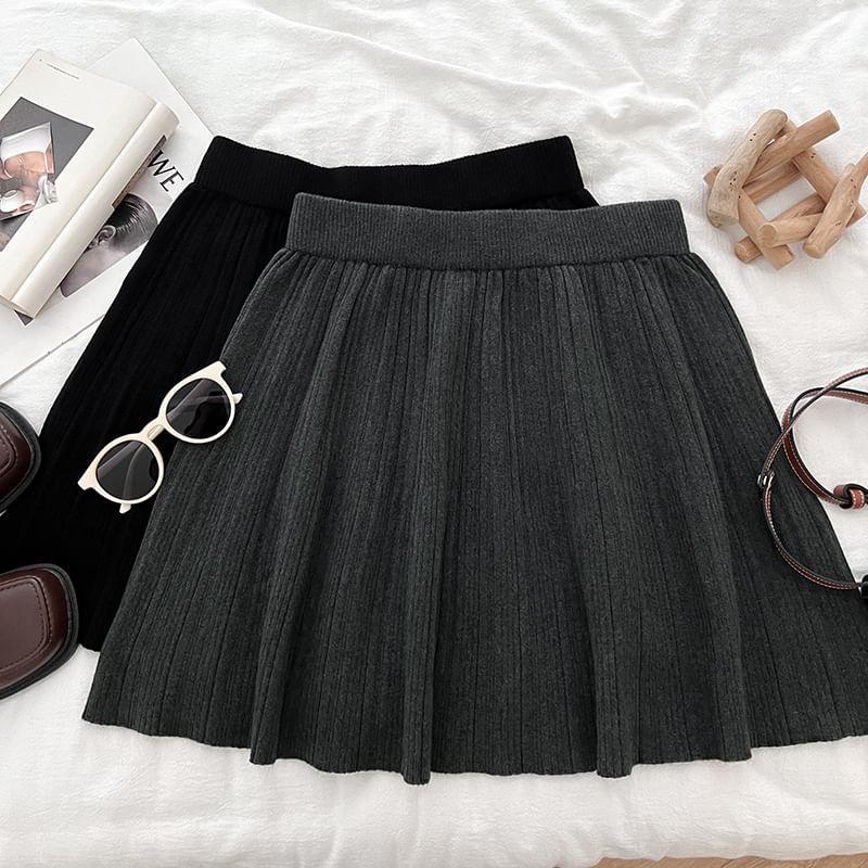 High Rise Plain Knit Mini Pleated A-Line Skirt Product Image