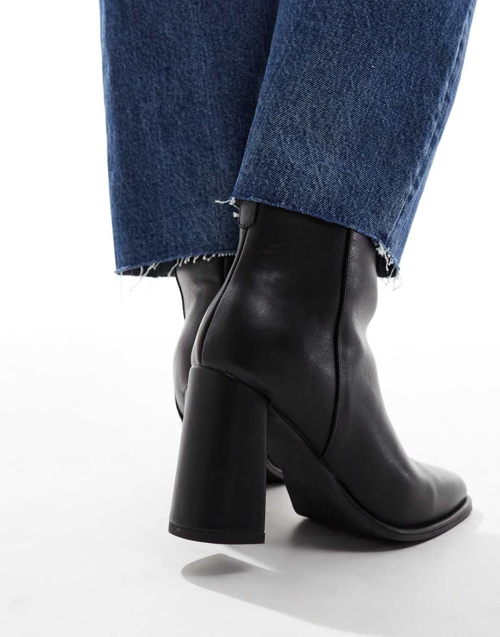 London Rebel Maddie block heel ankle boots in black   Product Image