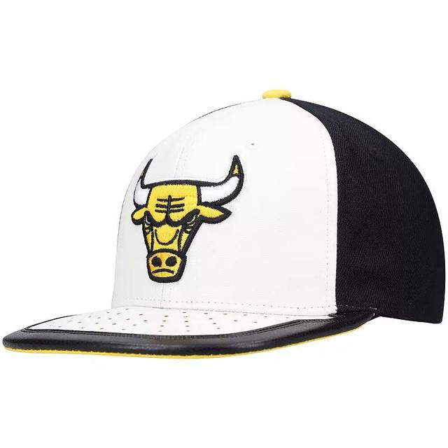 Mens Mitchell & Ness /Yellow Chicago Bulls Day One Snapback Hat Product Image