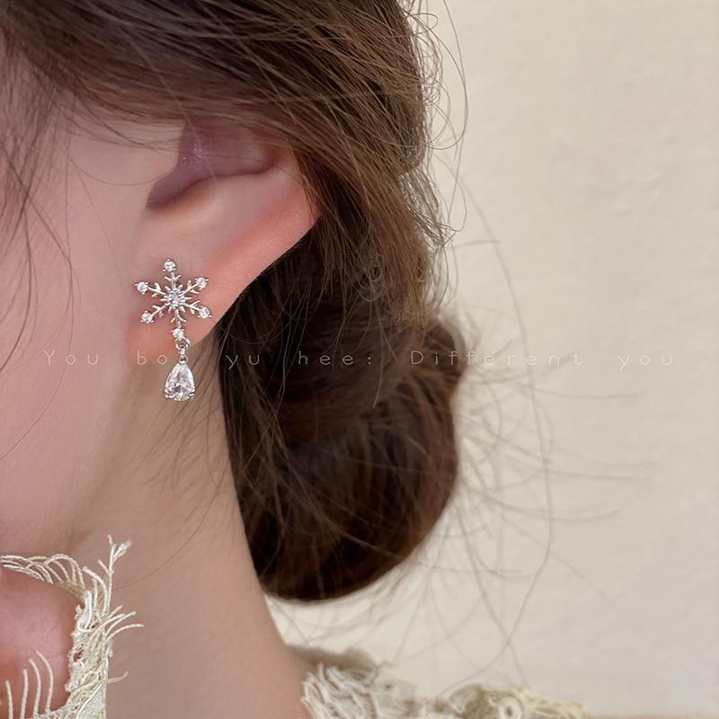 Rhinestone Snowflake Drop Earring Product Image