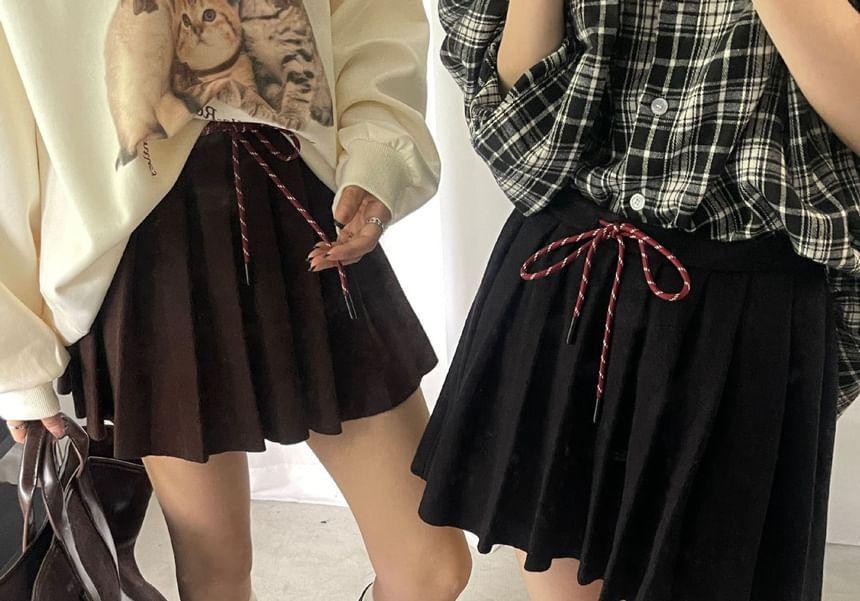 High Waist Plain Pleated Mini A-Line Skirt Product Image