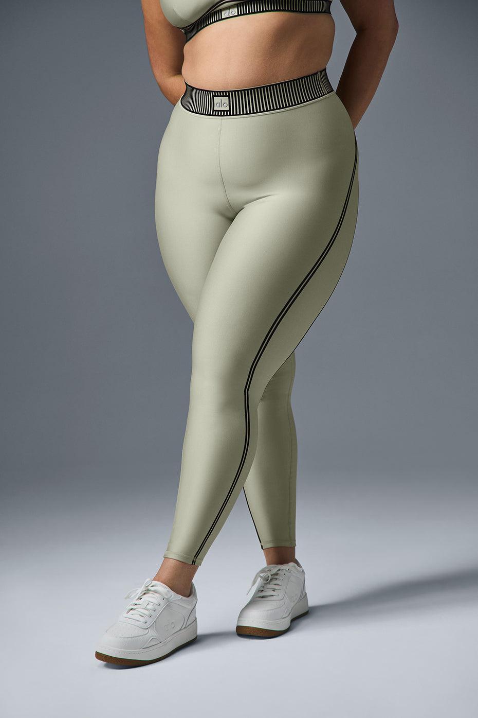 Airlift High-Waist 7/8 Line Up Legging - Limestone Female Product Image