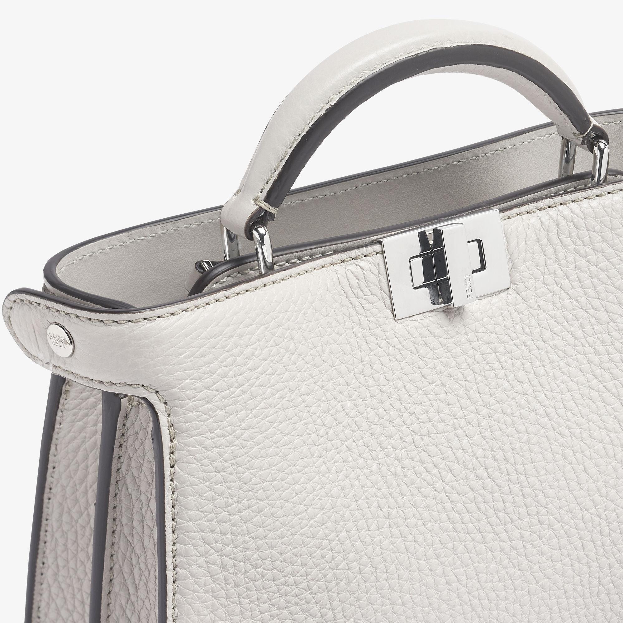 Peekaboo ISeeU X-CrossLight gray Selleria leather bag Product Image