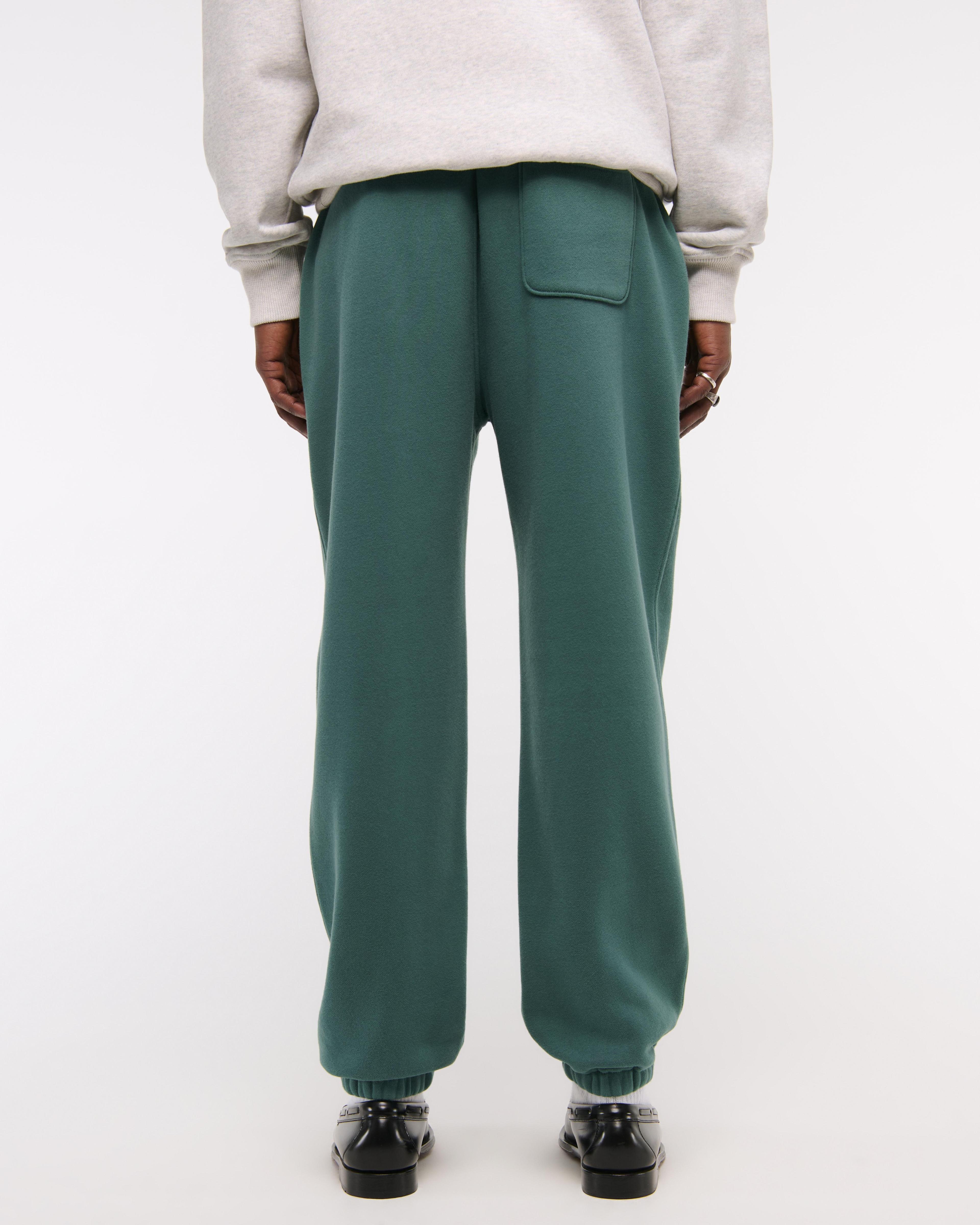 Essential Sweatpant Product Image