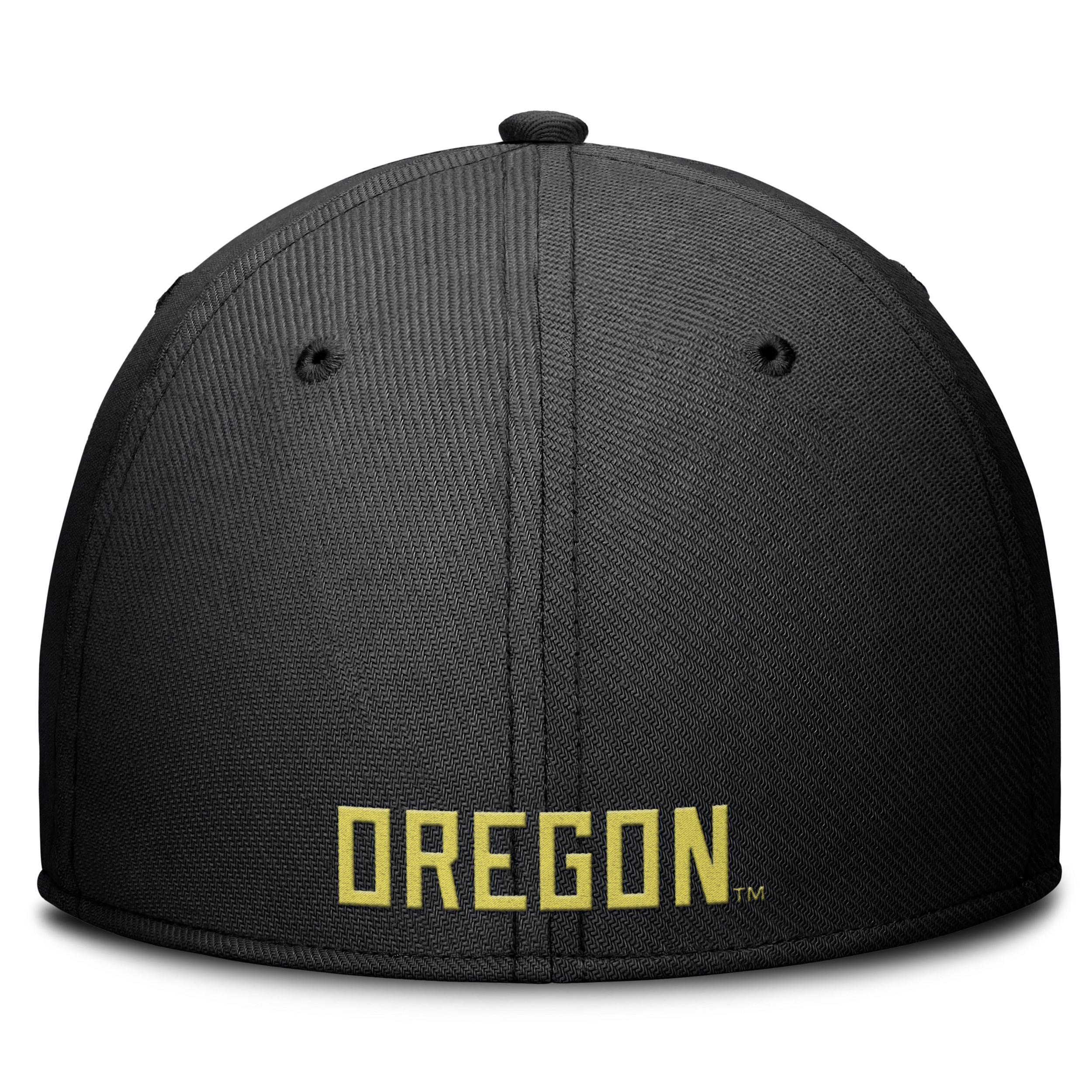 Oregon Ducks Sideline Swoosh Men's Nike Dri-FIT College Hat Product Image